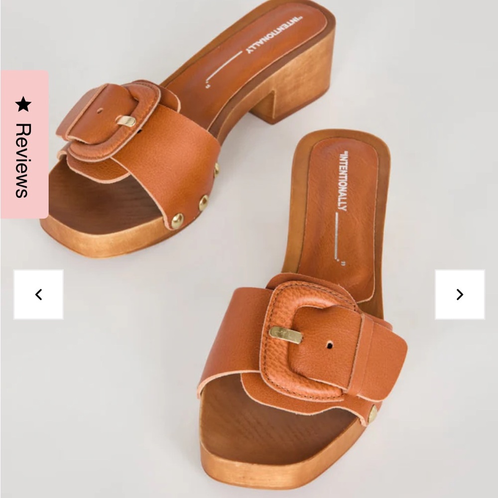 INTENTIONALLY BLANK Tan Mar Clogs, sz 39